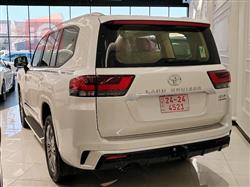 تۆیۆتا لاند کروزەر